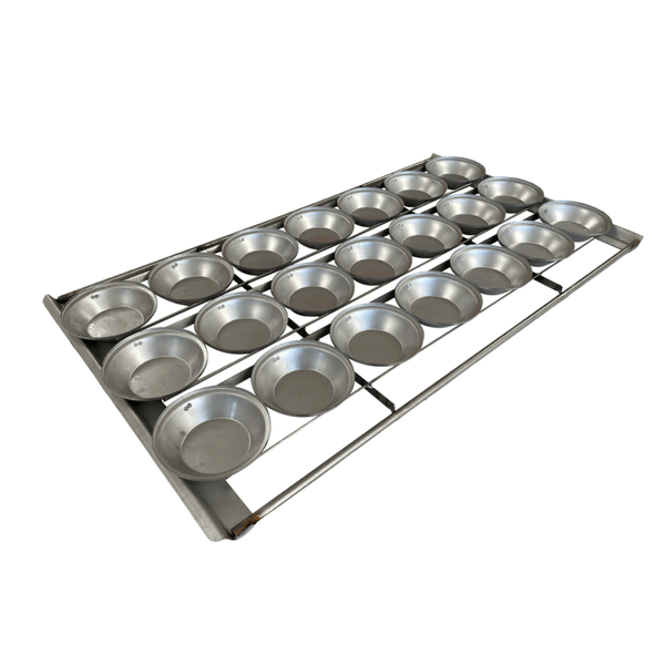 Metal Pie tin tray for baking meat pies, bakery trays, pie tins for bakeries, trays for meat pie shops, aussie meat pie pie trays, opening a bakery, opening a pie shop, P5 pie tin
